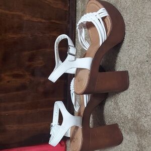 Yoki size 7 White Brown